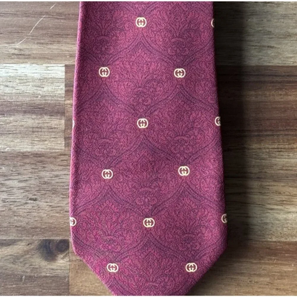 Vintage GUCCI Necktie GG Logo Silk Made In Italy Old Money Quiet Luxury Occasion